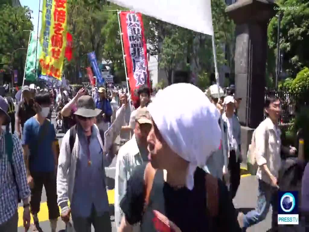 [26 May 2019] Anti-Trump protesters march through Tokyo ahead of state visit - English
