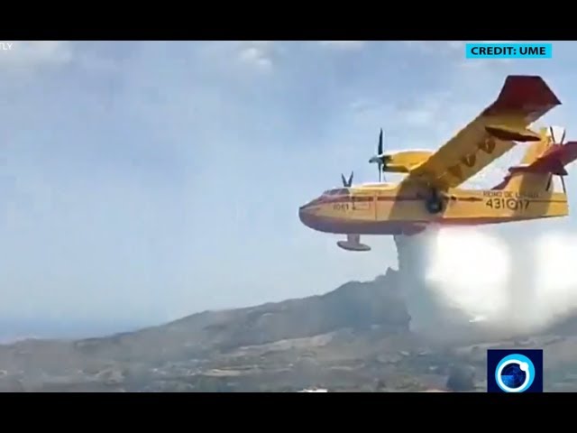 [20 August 2019] Fire-fighting aircraft battles out of control Gran Canaria wildfires - English