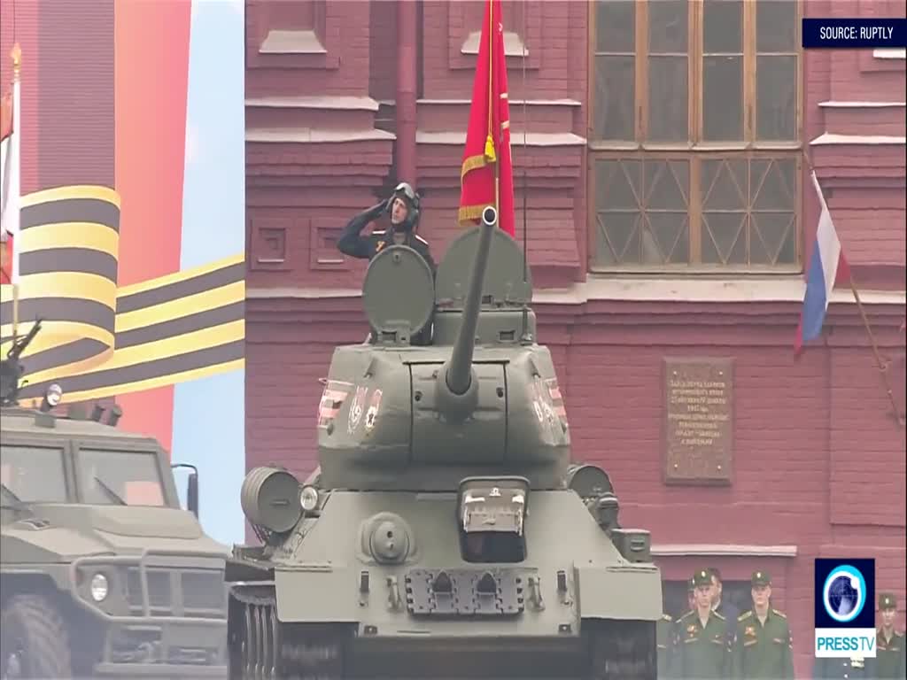 [09 May 2019] Heavy military hardware roll through Moscow\'s Red Square for V-day - English