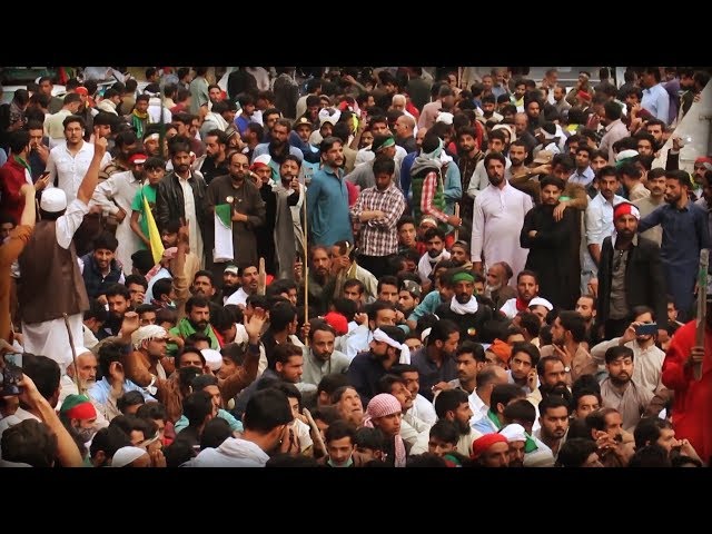 [07/10/19] Pakistani protesters try to cross blocked road in solidarity with Kashmiris - English