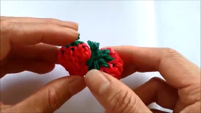 Loom Strawberry 3D Charm - How to make with loom  bands - English