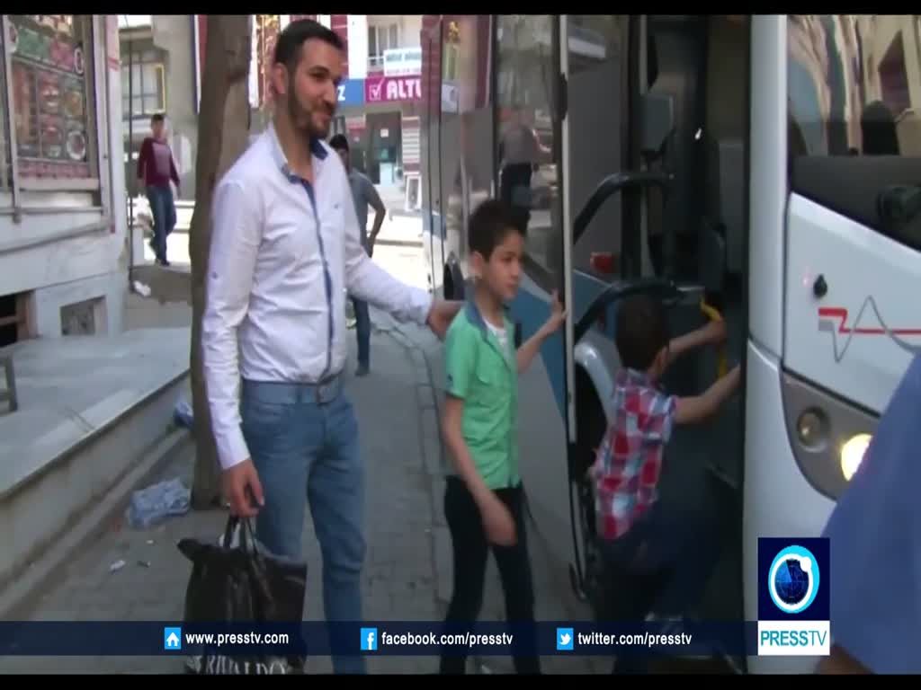 [29 April 2018] Syrian families leave Turkey for their home in Aleppo - English