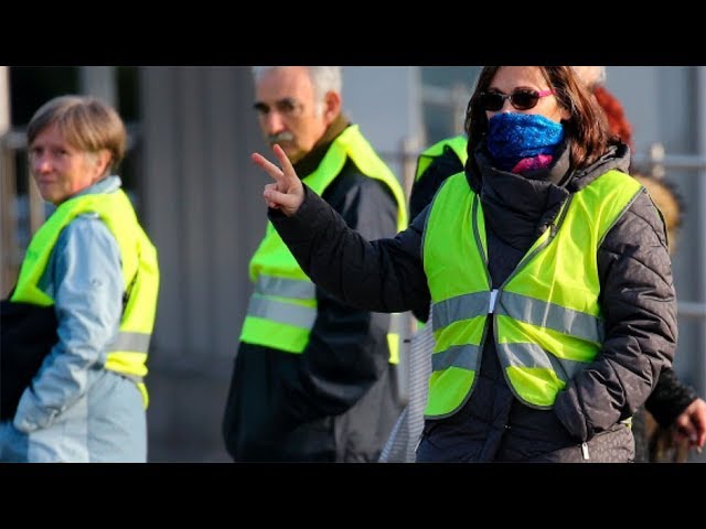 [Documentary] 10 Minutes: Macron vs. Yellow Vests - English