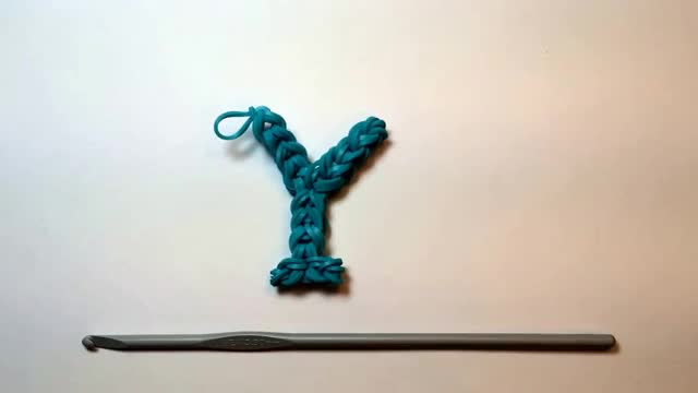  Loom Letter Y Charm Using Just the Hook - English