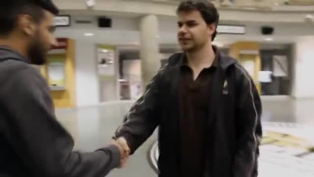 Zaid Ali - Picking up at Airport White people vs  Brown people - Urdu