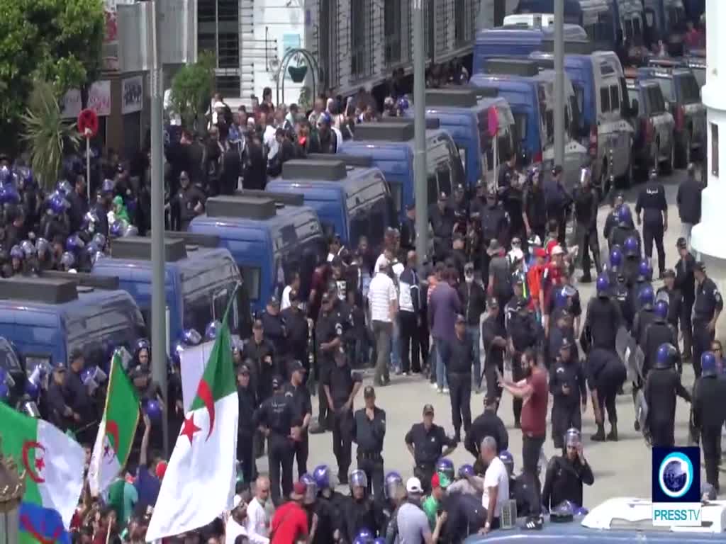 [20 May 2019]  Algerians have continued their rallies for a 13th successive friday - English