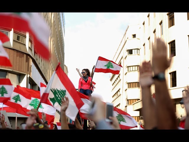 [20/10/19] Protesters in Lebanon block roads for third day in row - English
