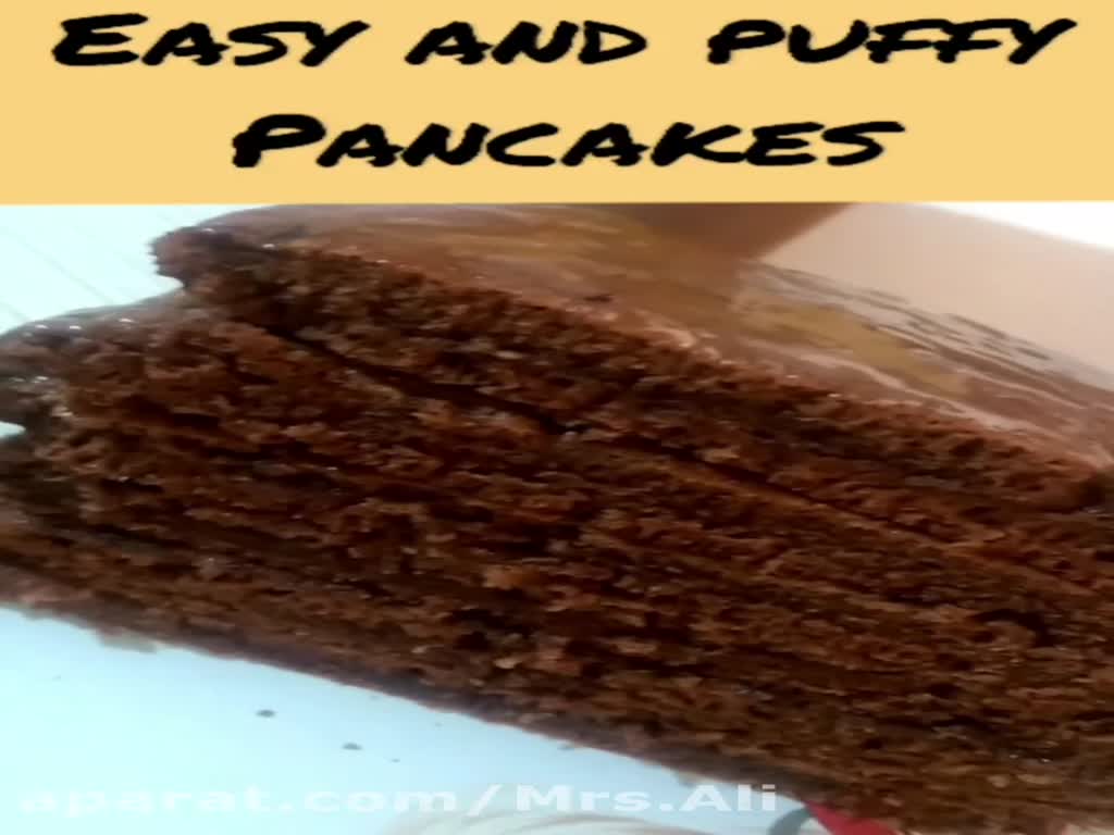 Easy and fluffy chocolate pancakes - English                             